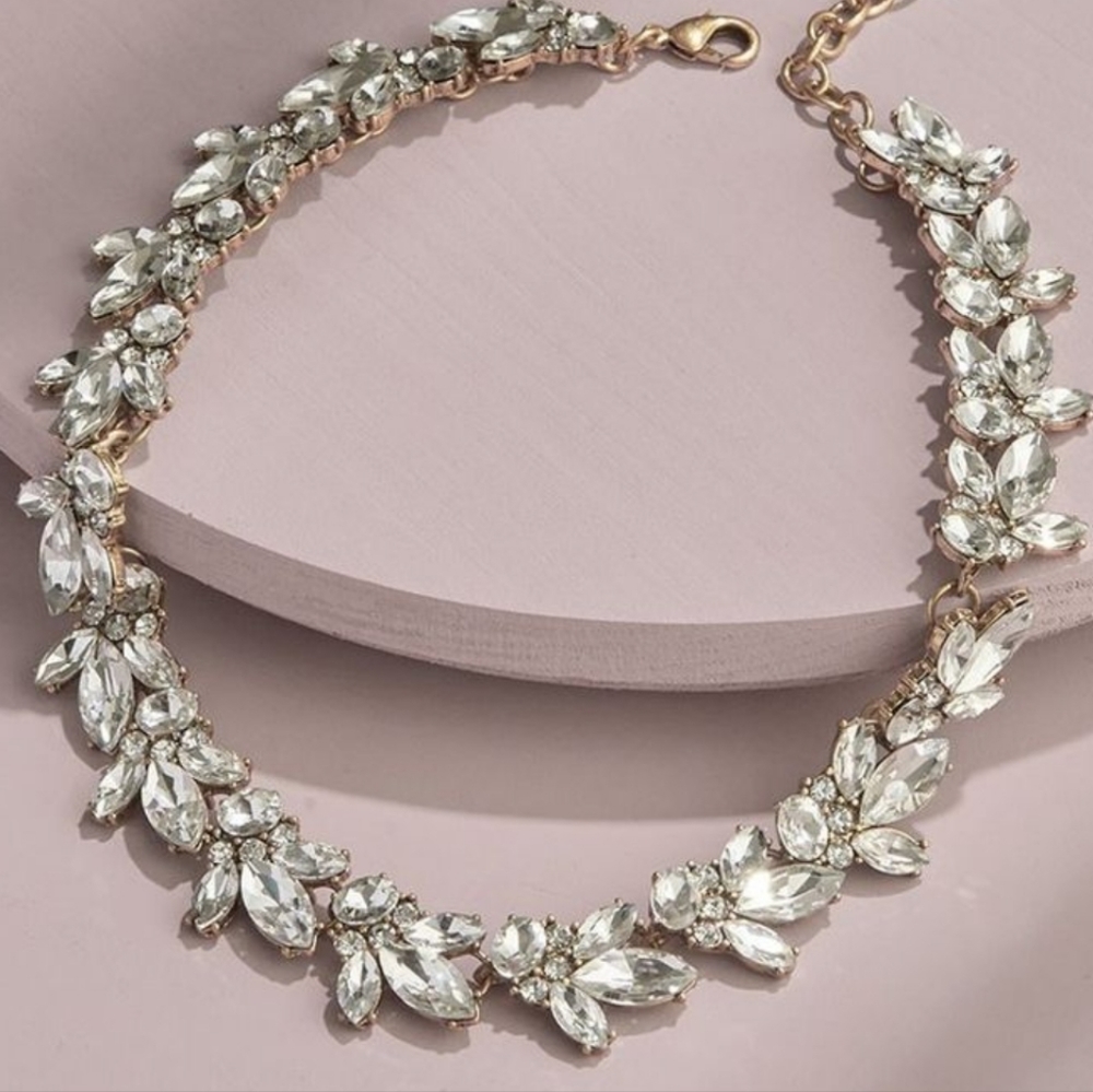 Olive + Piper Crystal Wreath Necklace